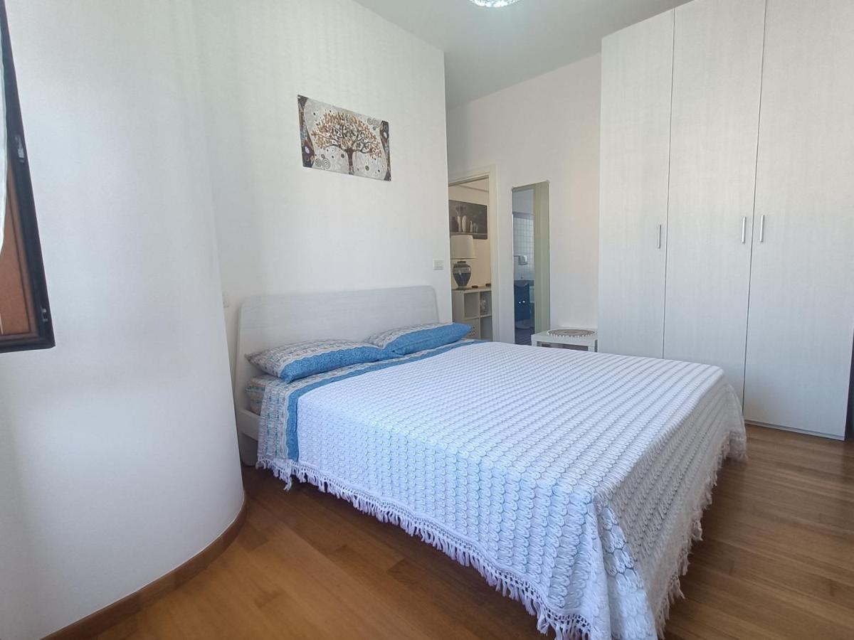 La Casa Di Erika - Pesaro Centro-Mare Appartement Buitenkant foto